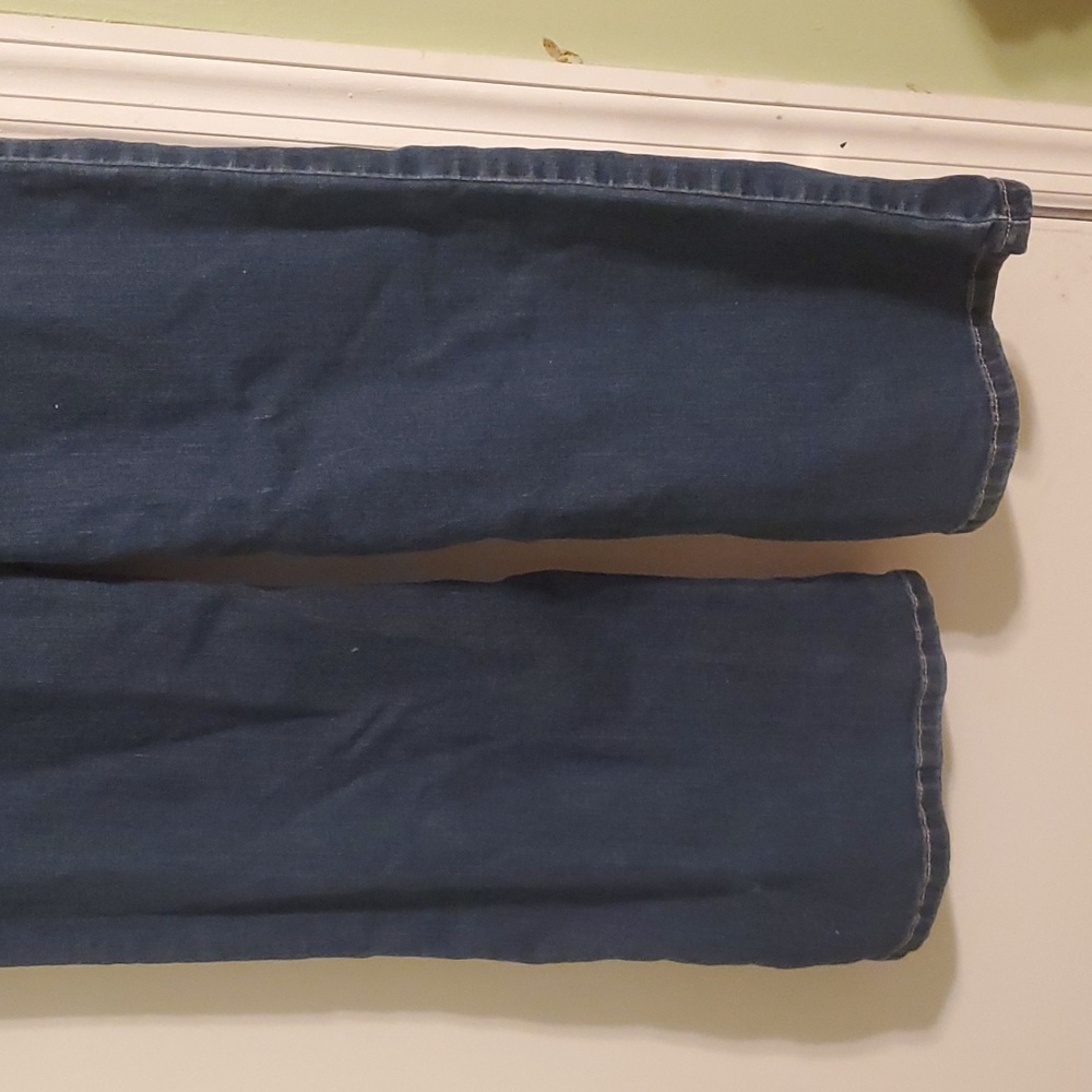 Three Seasons Maternity jeans. Large. EUC. - Picture 6 of 7